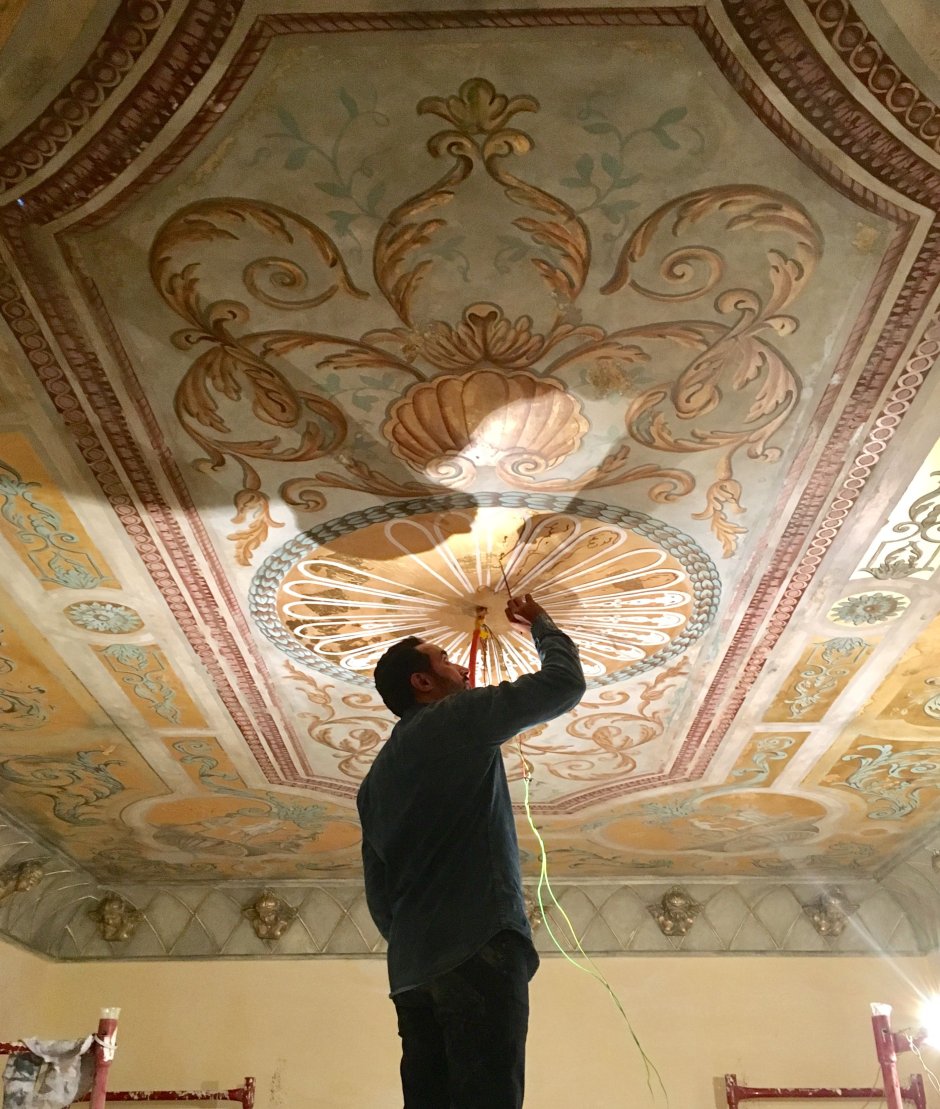 Wall & Ceiling Painting